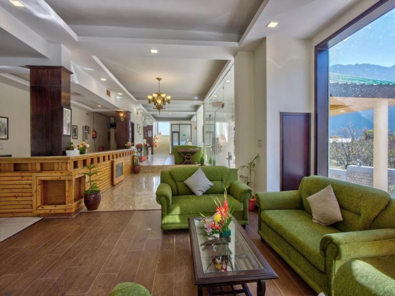 The Katoch Grand Resort Manāli Dış mekan fotoğraf
