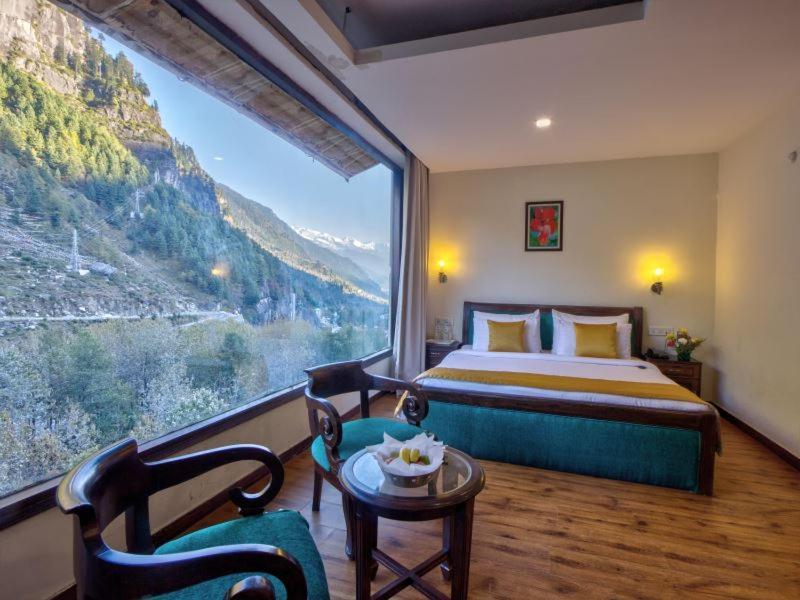 The Katoch Grand Resort Manāli Dış mekan fotoğraf