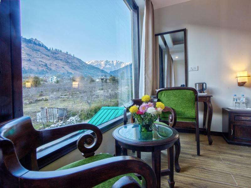 The Katoch Grand Resort Manāli Dış mekan fotoğraf